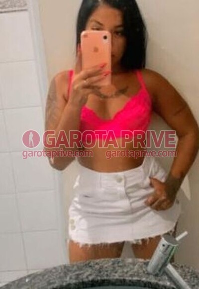 Olá, meu nome é Ágata, tenho 29 anos, e vocês vão adorar minhas chamadas, tenho acessórios